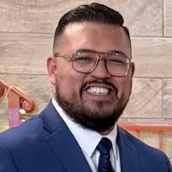 Miguel Cazares headshot